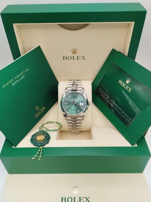 ROLEX 41mm 126300-0020 Datejust 41 mint green dial and a Jubilee bracelet. - Image 3