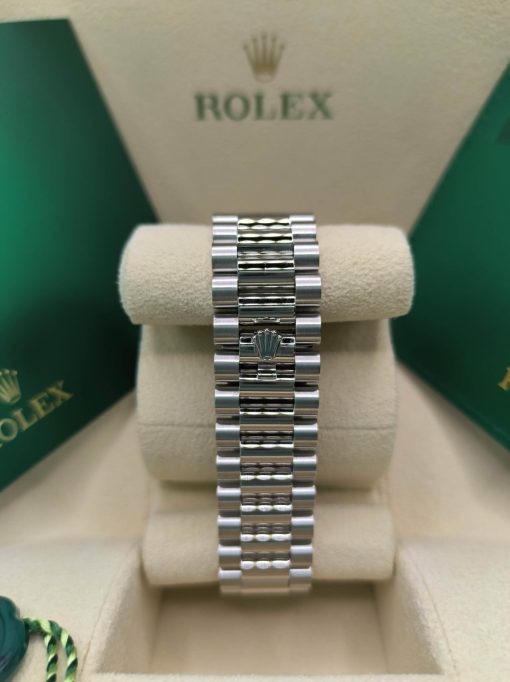 40mm ROLEX DAY-DATE 228236-0018 ICE-BLUE - Image 6
